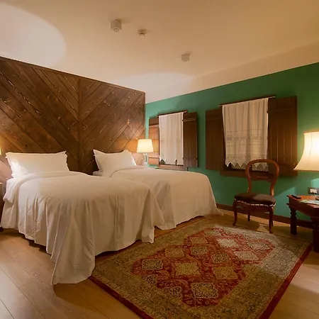 Hani I Pazarit Boutique Hotel Korce Exterior photo