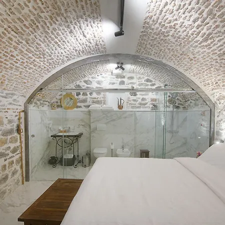 Hani I Pazarit Boutique Hotel Korce Exterior photo