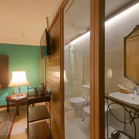 Hani I Pazarit Boutique Hotel Korce Exterior photo